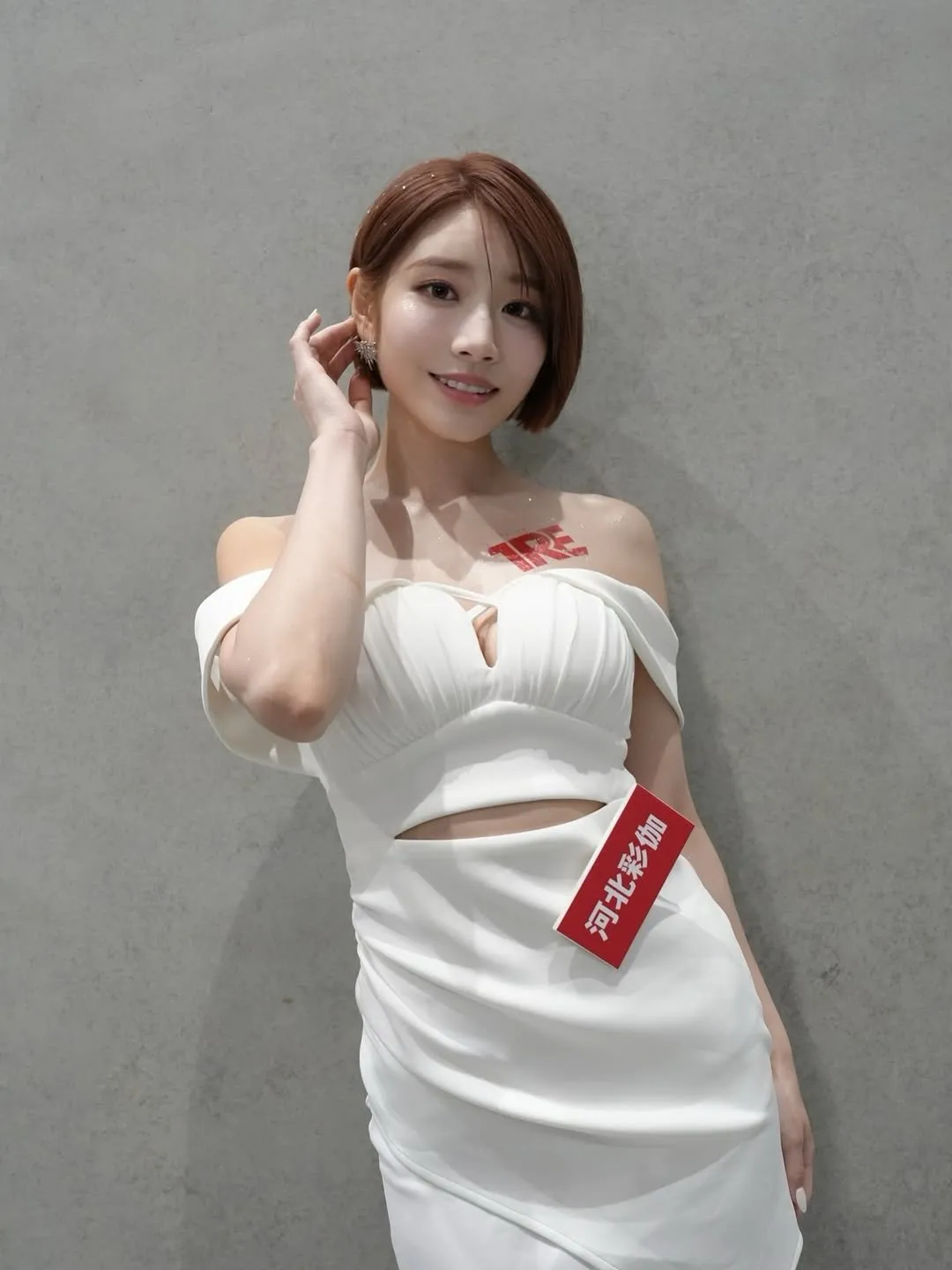 河北彩伽卷入小三风波后新作就穿排球服激战！超猛巧合人气再攀升！