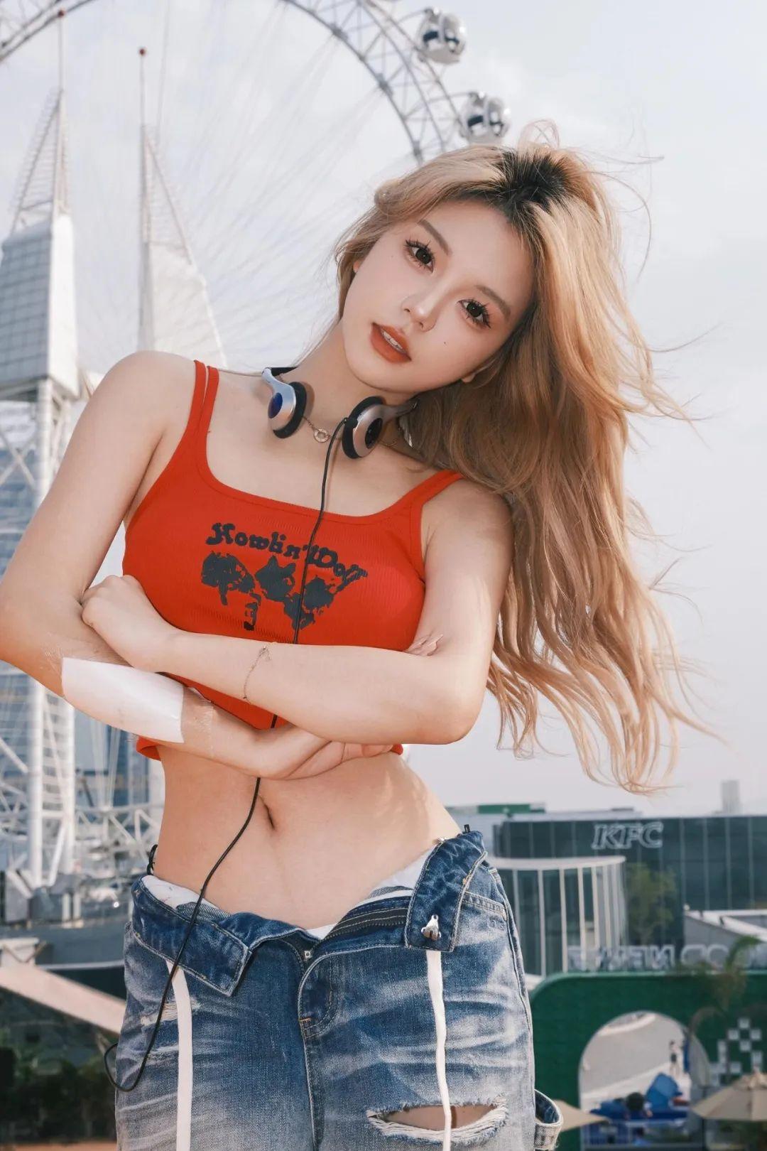 353f02fa92a5cd96d64141fdbf6aaee7-1