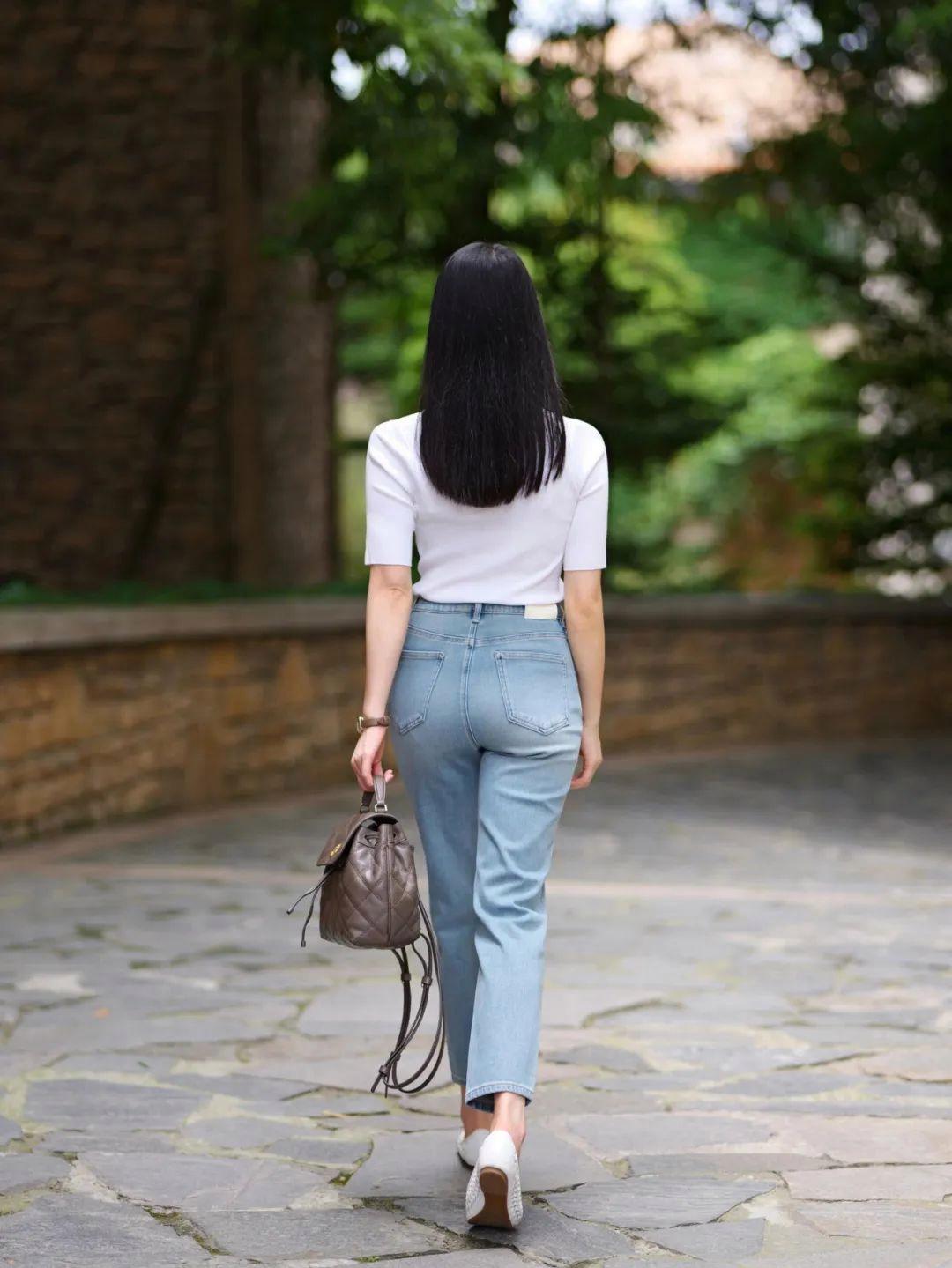 b77ce279a55c8d51bfed9a5cf818f2da b77ce279a55c8d51bfed9a5cf818f2da