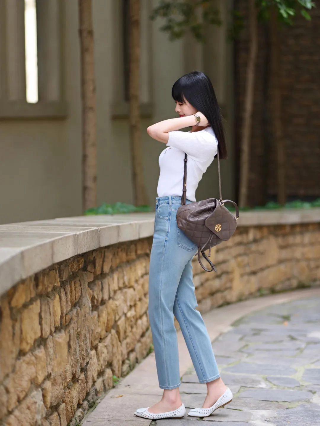 c51bc361b345d0ec06df89cd778f76e4 c51bc361b345d0ec06df89cd778f76e4