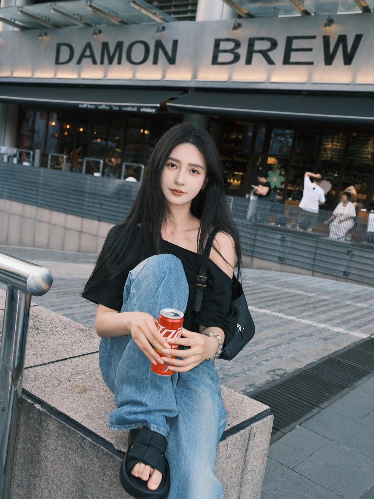 ed4f9b37f9bb2adf629ecbc296e4821e