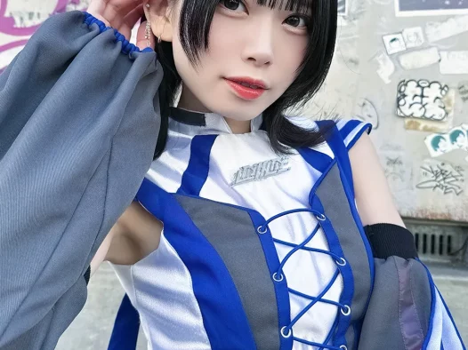 女偶像忽然“爆乳”？！女偶像《水宙翠》分享自拍“胸前深Ｖ”原来是…？