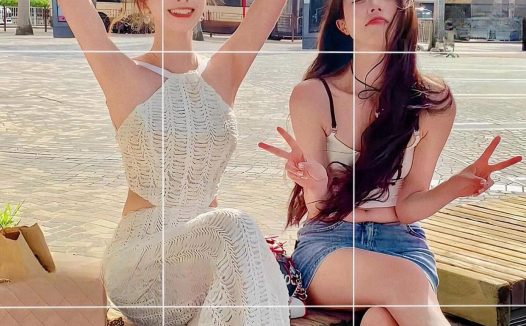 出游拍照技巧：8个适合各个场景的姿势，让你拍出好看照片