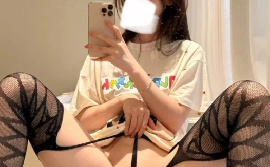 推特【福利姬】@小小绘@0507Huihui会员门槛无水印私拍合集【9.3G】